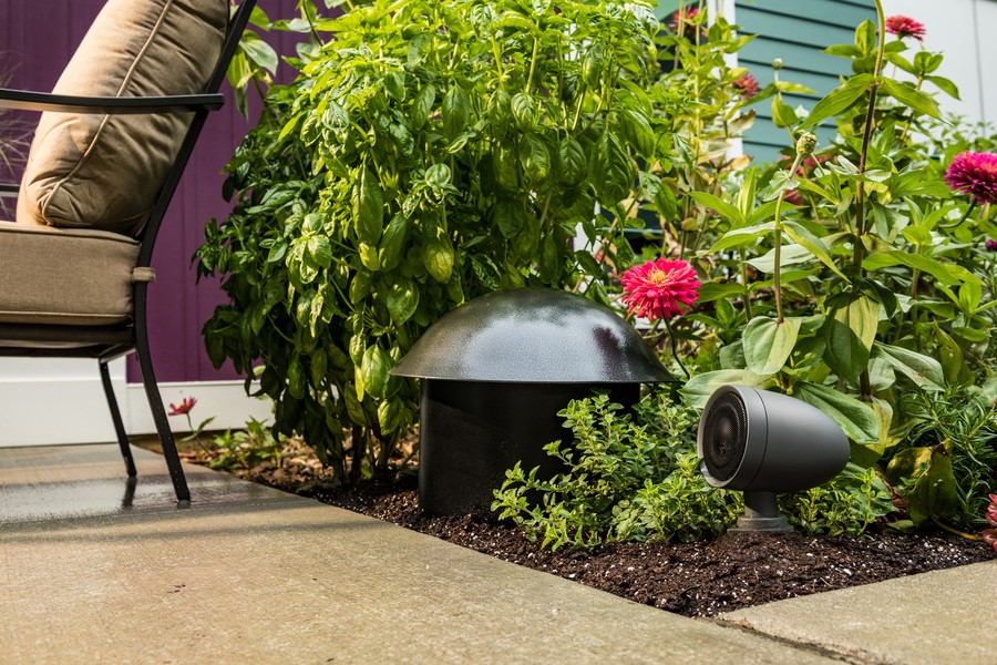 4-must-have-summer-technology-upgrades-for-your-backyard